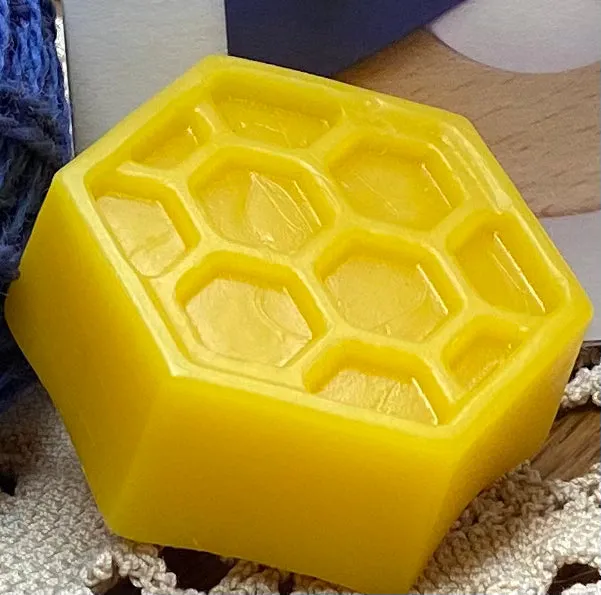 Beeswax Thread Conditioner (NY)