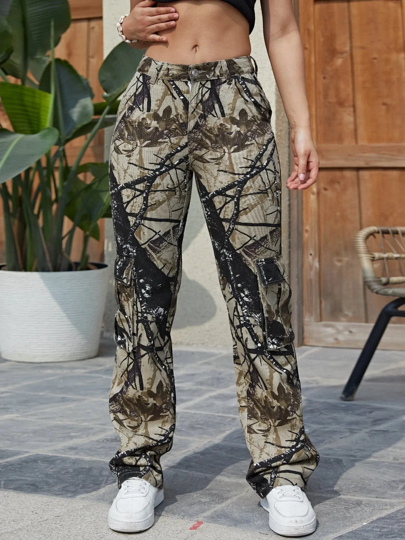 Camo Print Flap Side Pocket Cargo Jeans