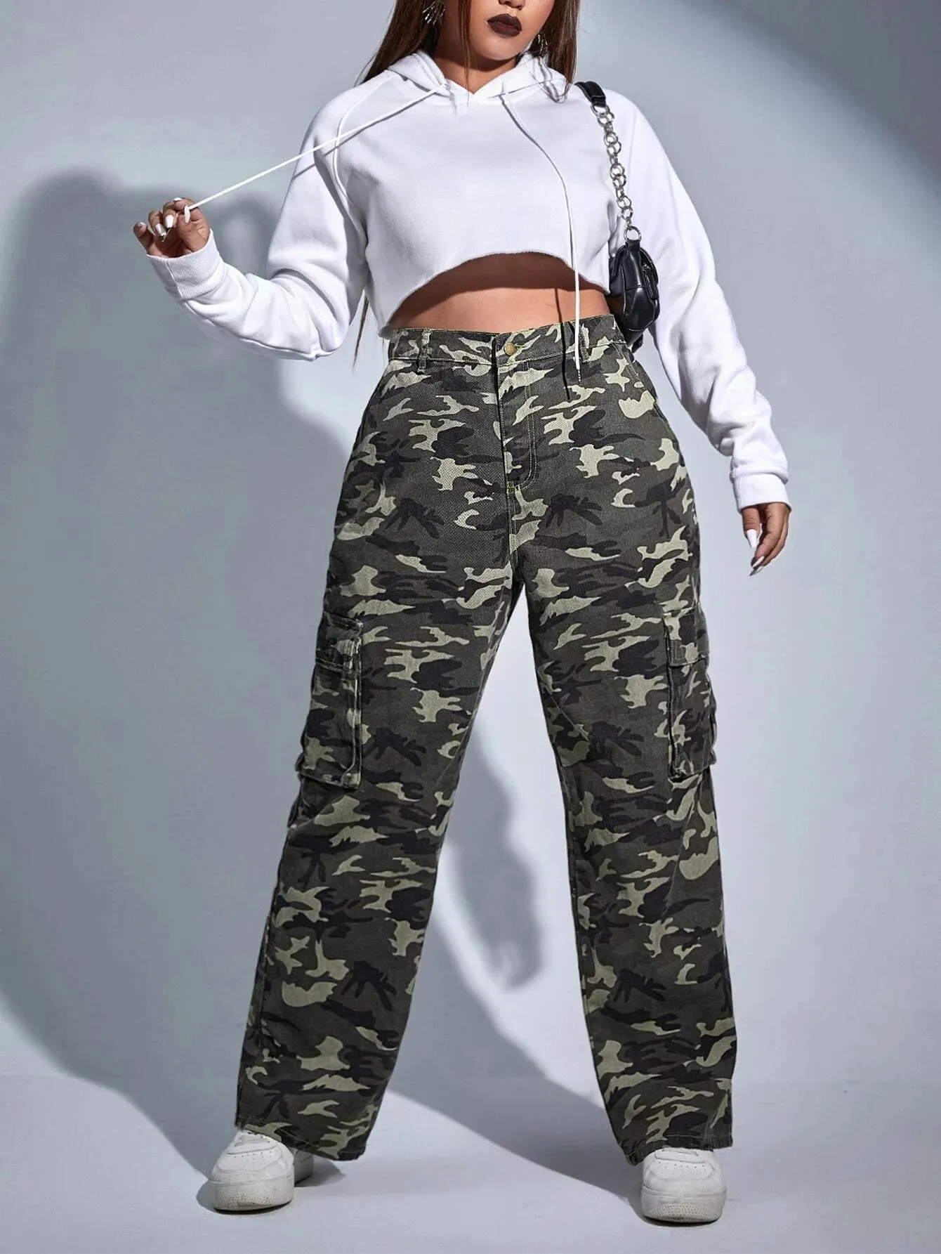 Camouflage Print Cargo Jeans