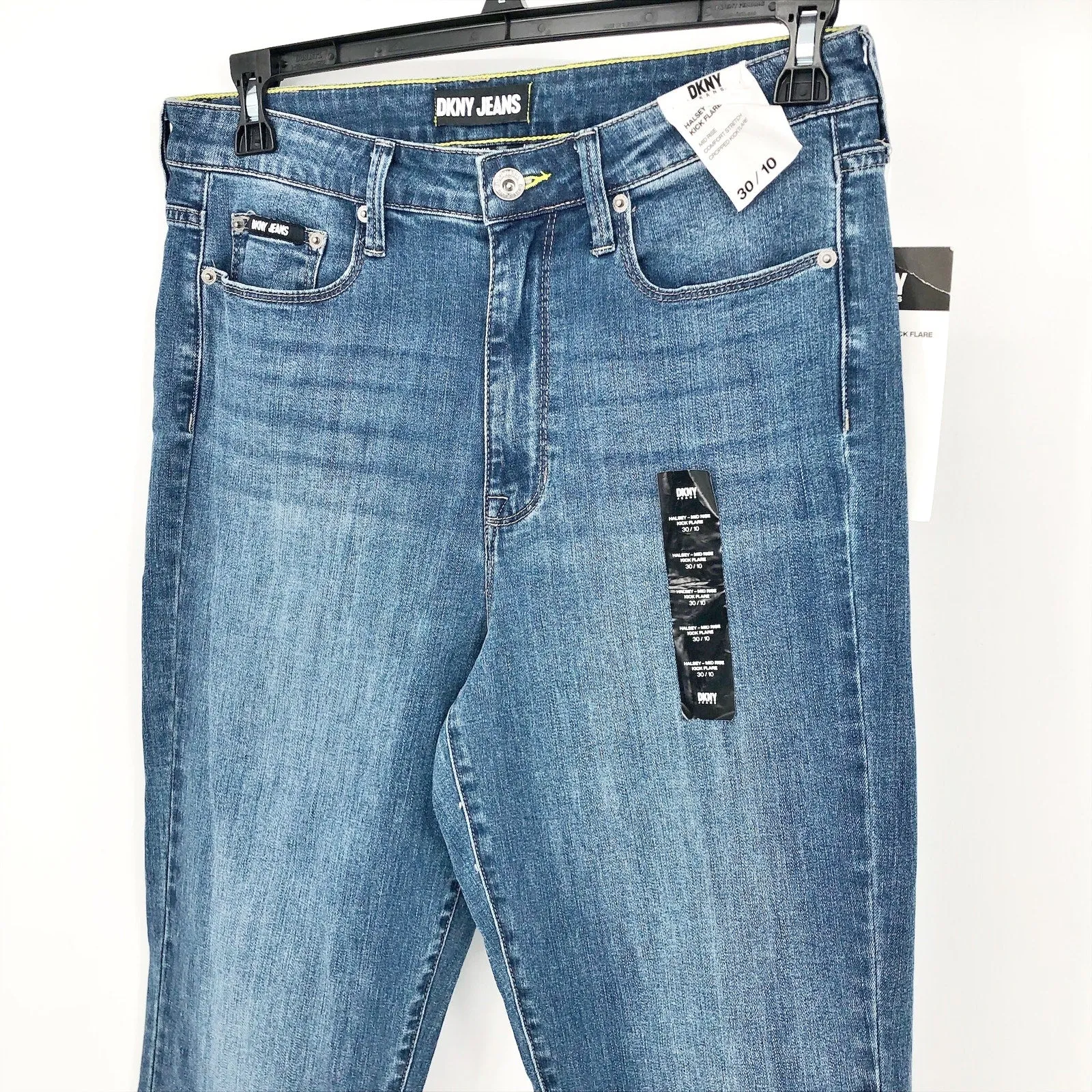 DKNY Women's Halsey Mid Rise Kick Flare Jeans 29/8 Indigo Blue Stretch Denim NWT