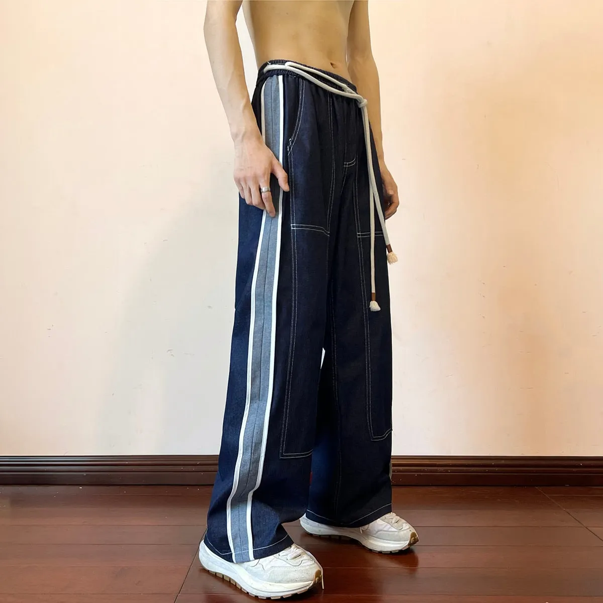 Men Wide Leg Jeans Side Striped Denim Cargo Pants Chic Patchwork Straight Baggy Men's Jeans Hip Hop Neutral Denim Trousers