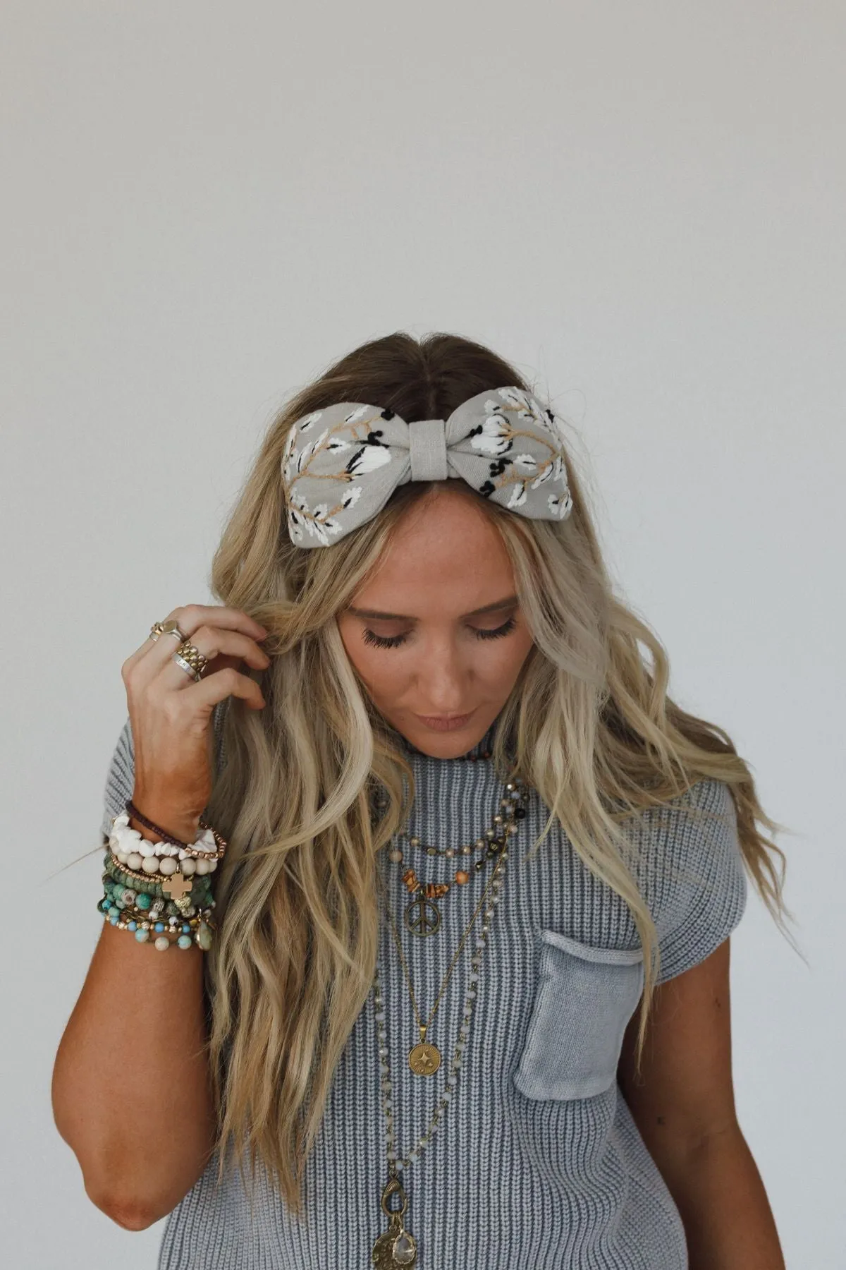 Monochrome Bloom Garden Headband - Gray