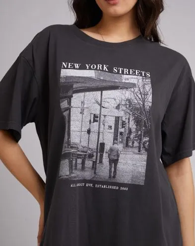 STREETS TEE